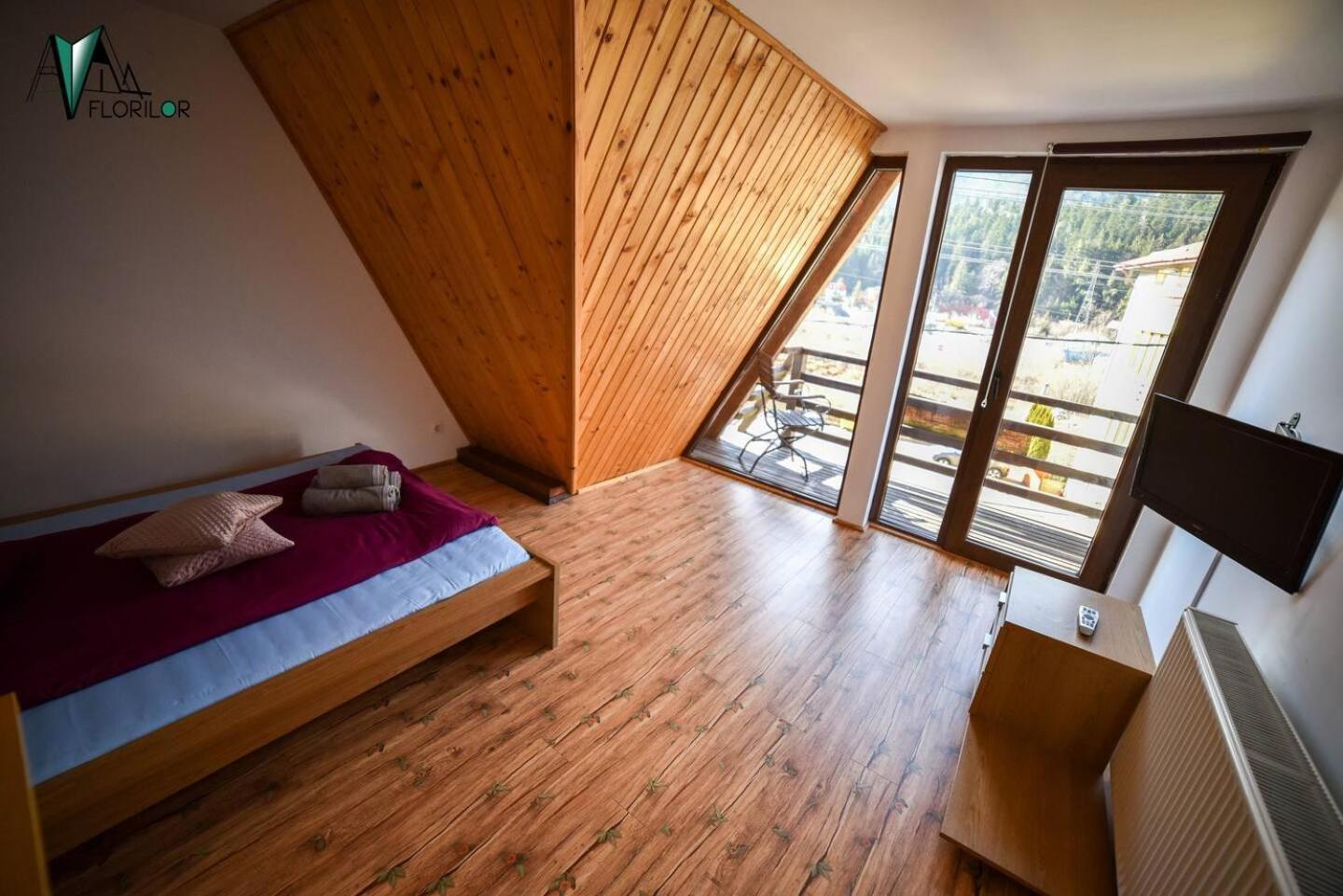 Vila Florilor Buşteni Exteriör bild