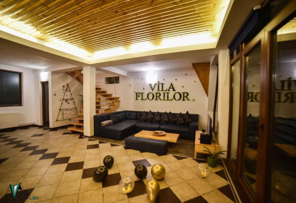 Vila Florilor Buşteni Exteriör bild